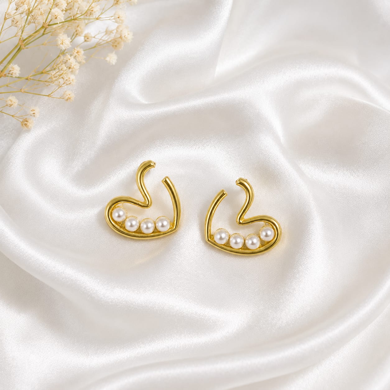 Pearl Swan Korean Stud Earrings for Women | Gold Plated Minimal Aesthetic Earrings